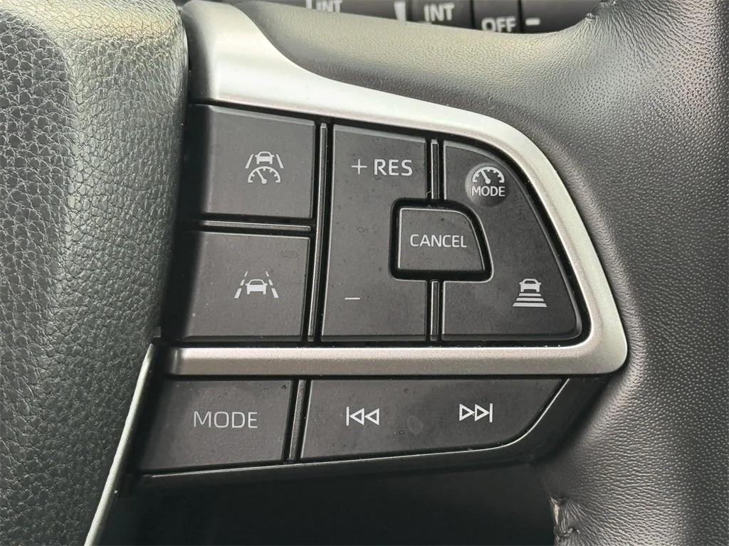 used 2025 Toyota Grand Highlander car, priced at $39,691