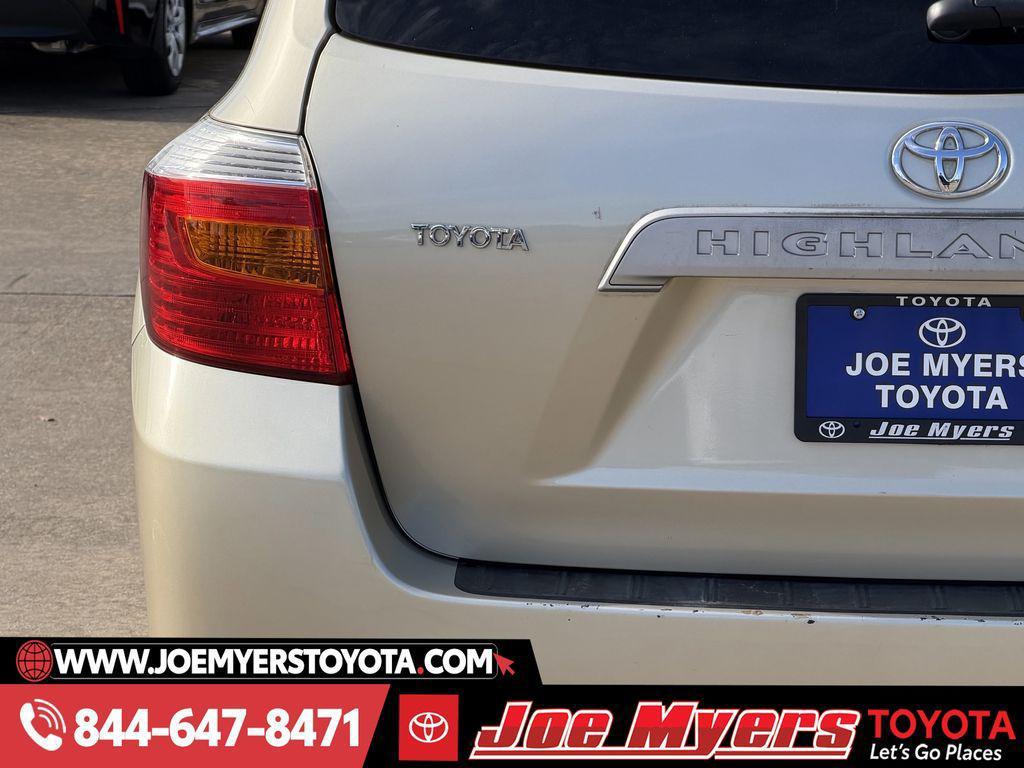 used 2008 Toyota Highlander car, priced at $7,891