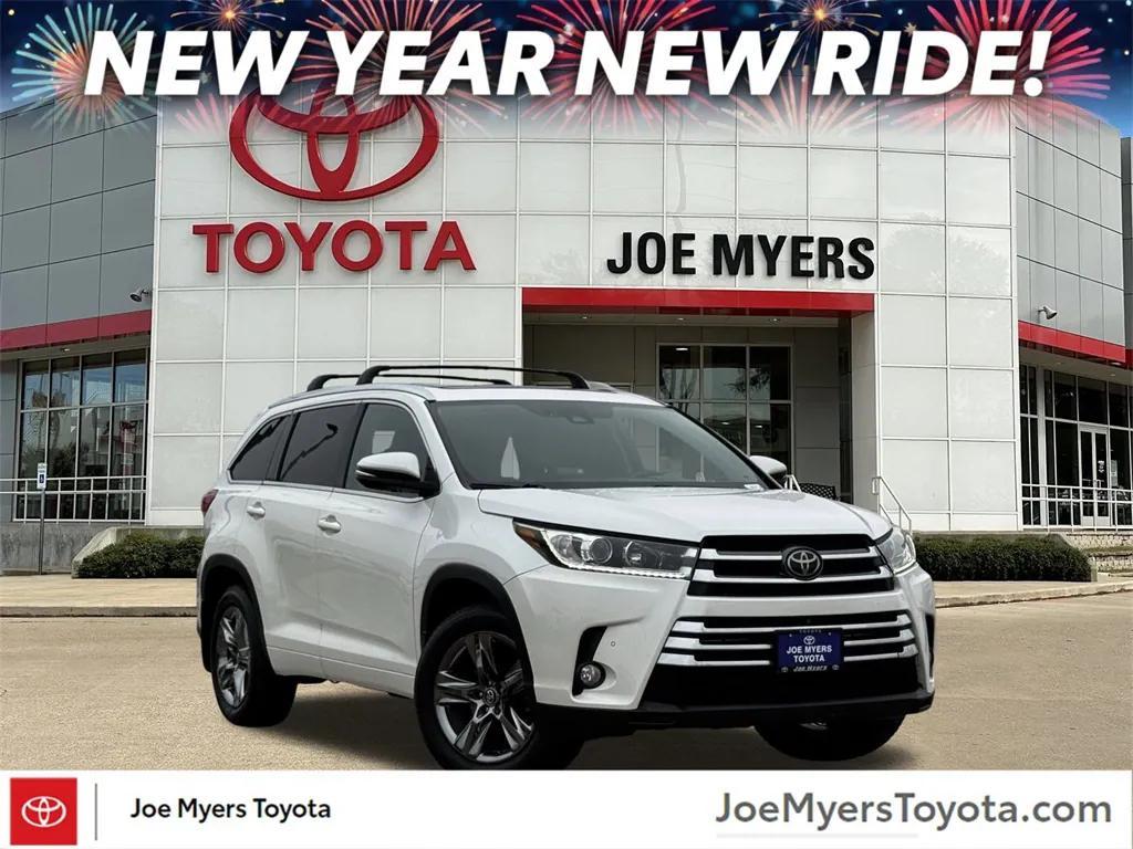 used 2017 Toyota Highlander car, priced at $16,991