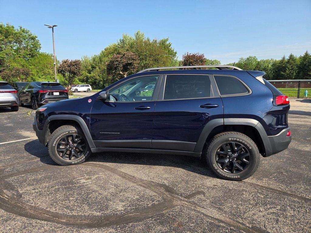 used 2016 Jeep Cherokee car, priced at $17,595