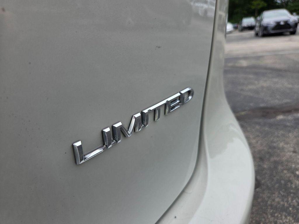 used 2020 Chrysler Pacifica car, priced at $20,500