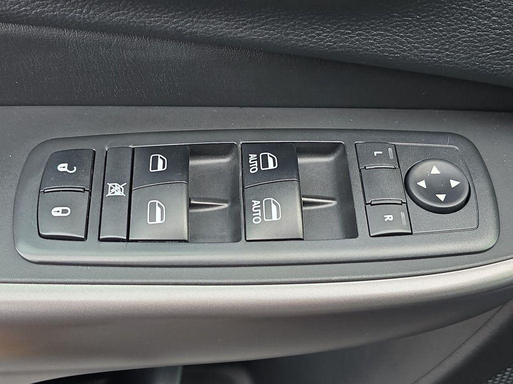 used 2019 Jeep Cherokee car, priced at $12,995