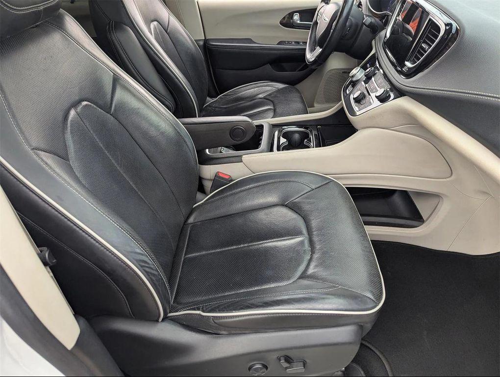 used 2022 Chrysler Pacifica car, priced at $24,488