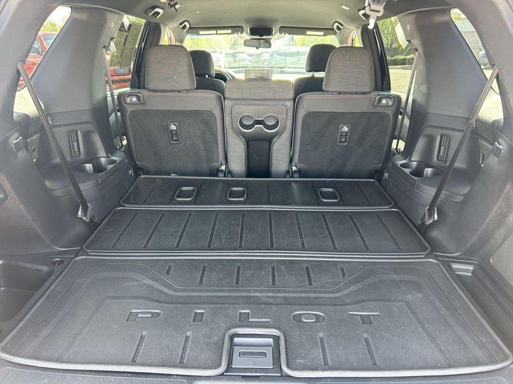 used 2024 Honda Pilot car, priced at $31,887