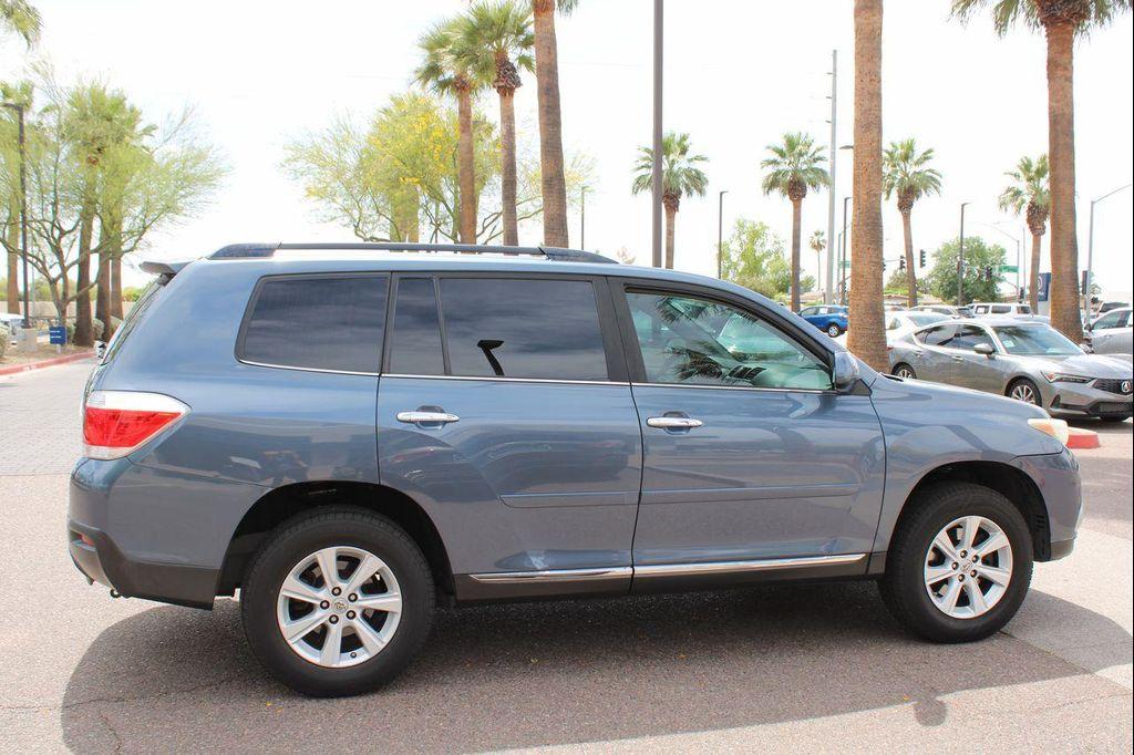 used 2011 Toyota Highlander car, priced at $11,988