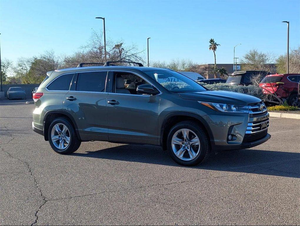 used 2017 Toyota Highlander car, priced at $23,794