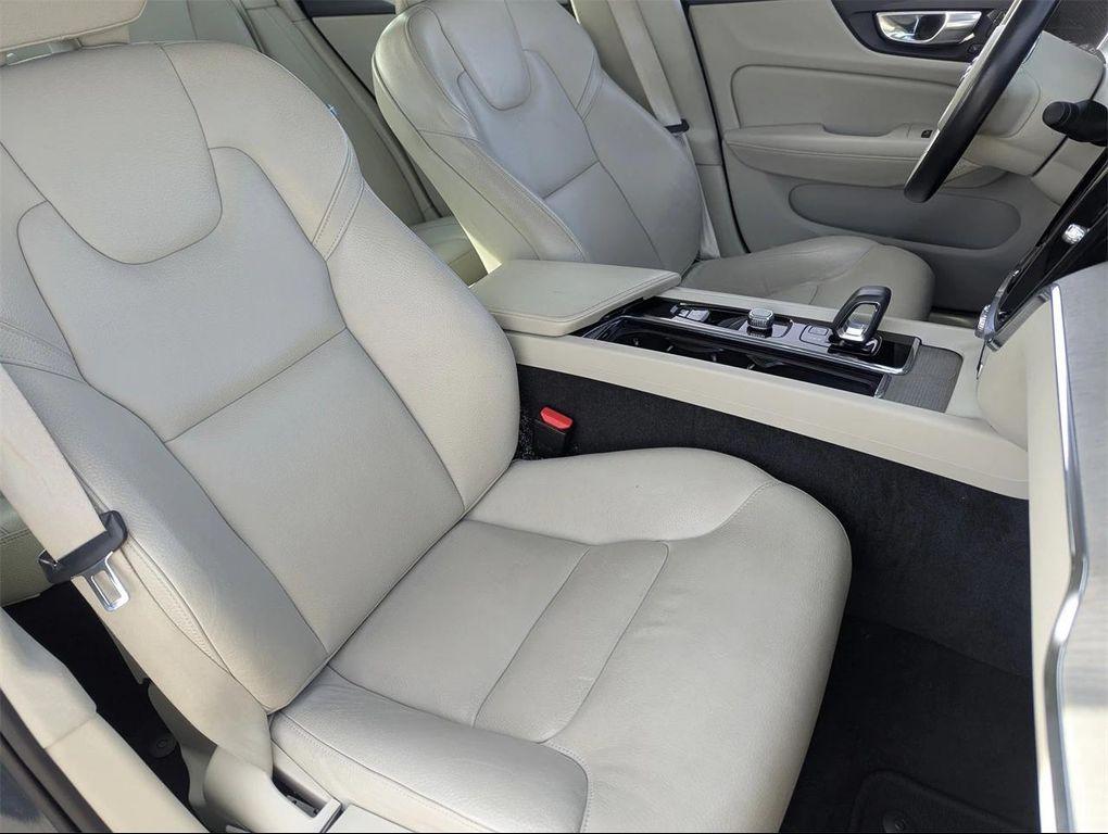 used 2024 Volvo S60 car, priced at $20,288