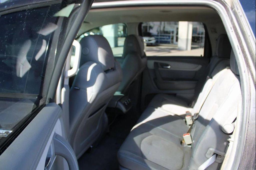 used 2017 Chevrolet Traverse car, priced at $9,988