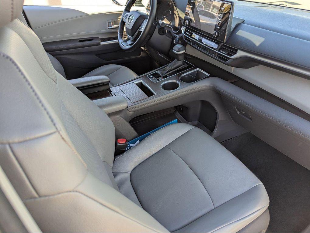 used 2024 Toyota Sienna car, priced at $39,488