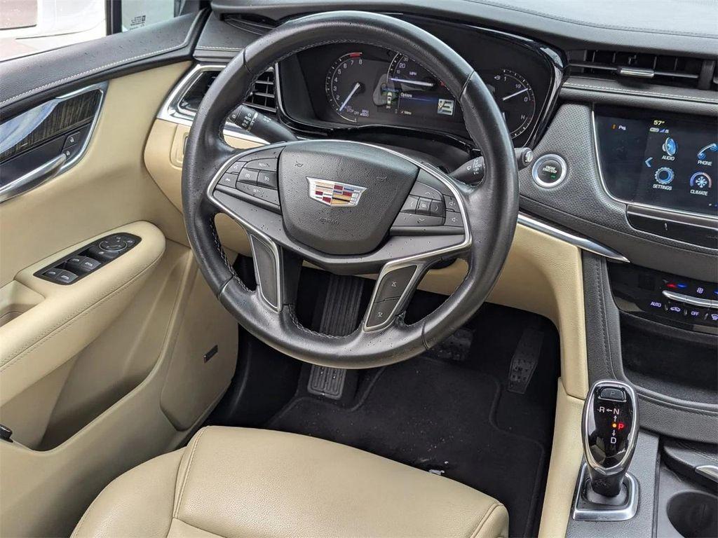 used 2018 Cadillac XT5 car, priced at $9,988