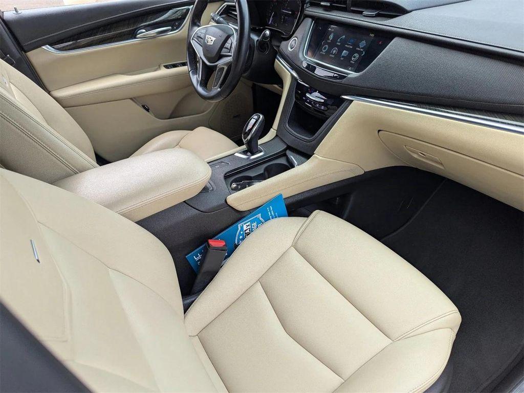 used 2018 Cadillac XT5 car, priced at $9,988