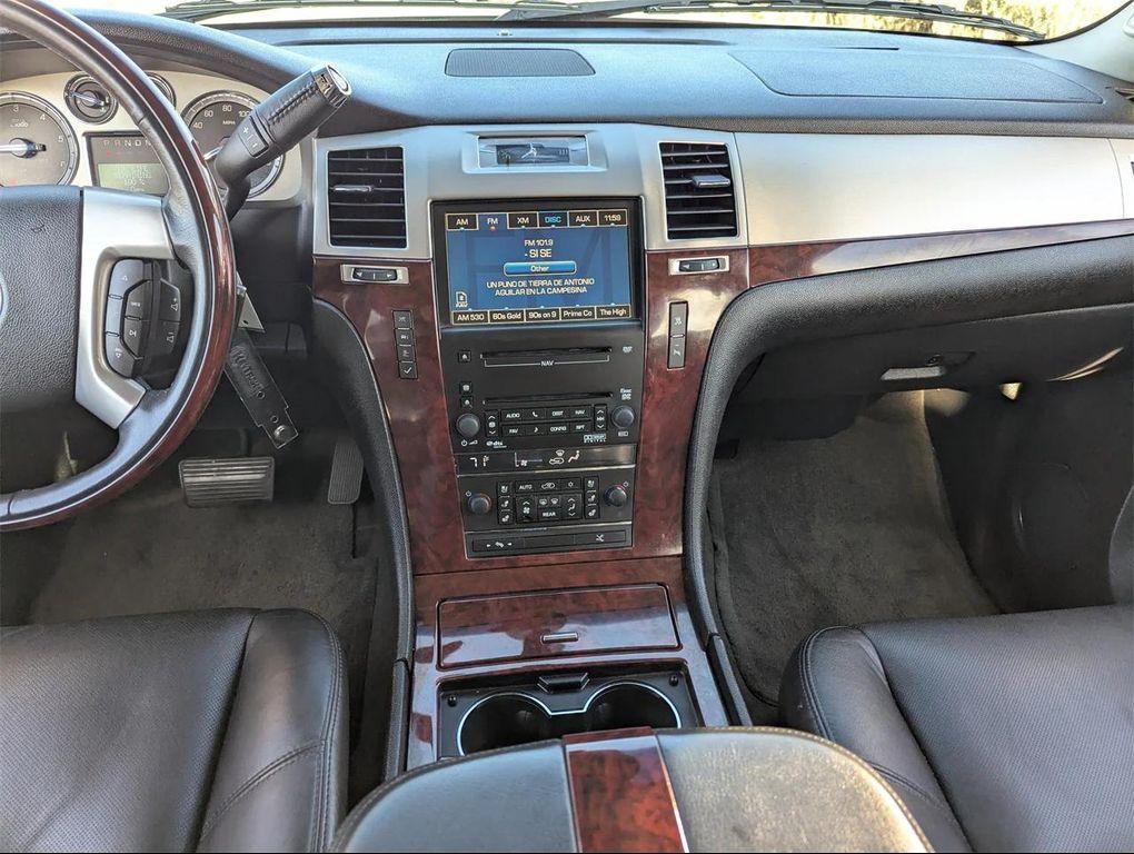 used 2010 Cadillac Escalade ESV car, priced at $17,988