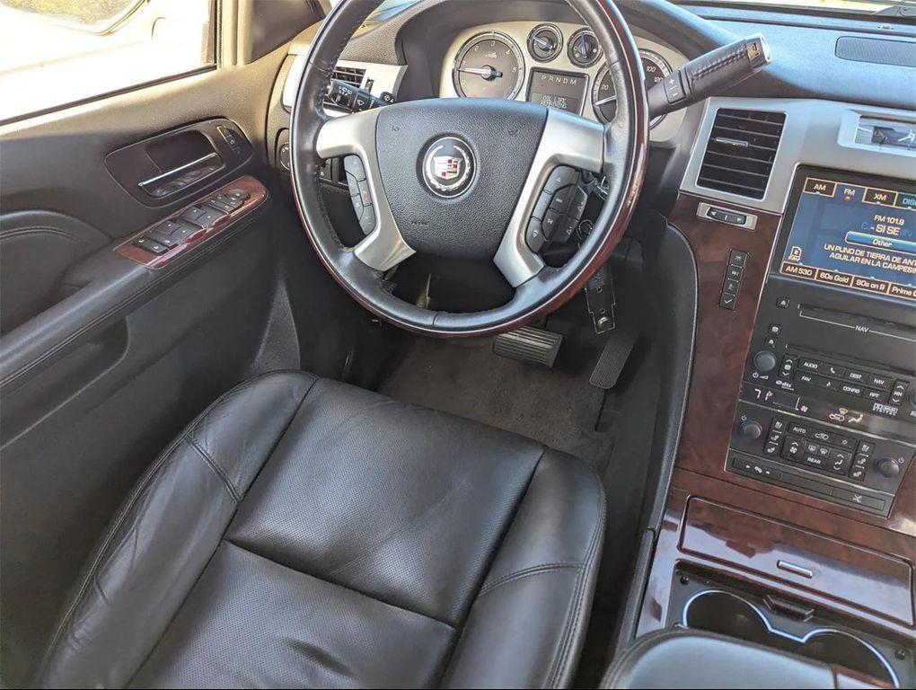 used 2010 Cadillac Escalade ESV car, priced at $17,988