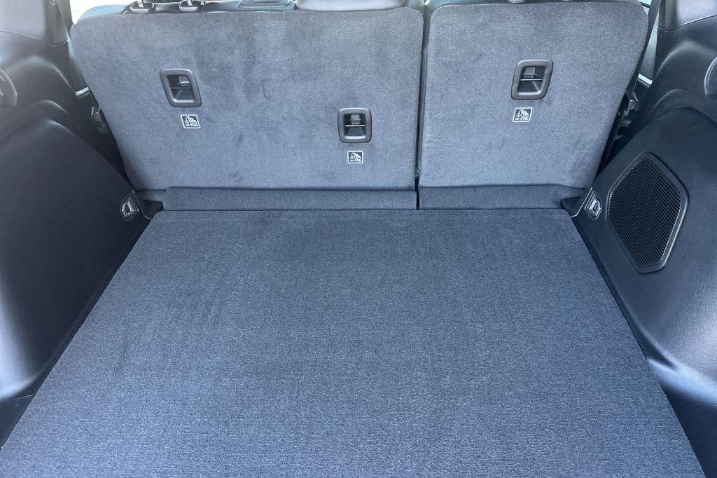 new 2026 Jeep Grand Cherokee car, priced at $47,900