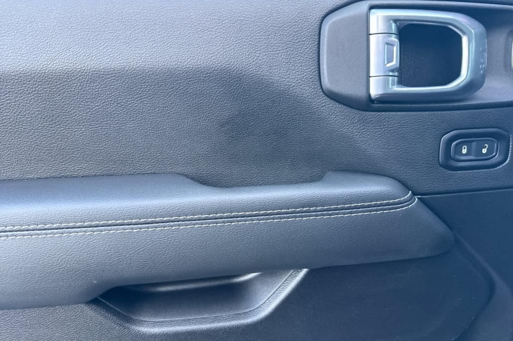 used 2021 Jeep Wrangler Unlimited car, priced at $33,697