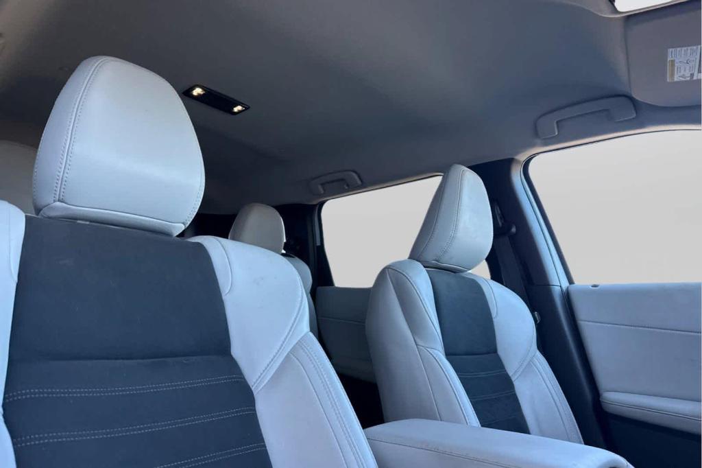 used 2025 Mitsubishi Outlander car, priced at $27,747