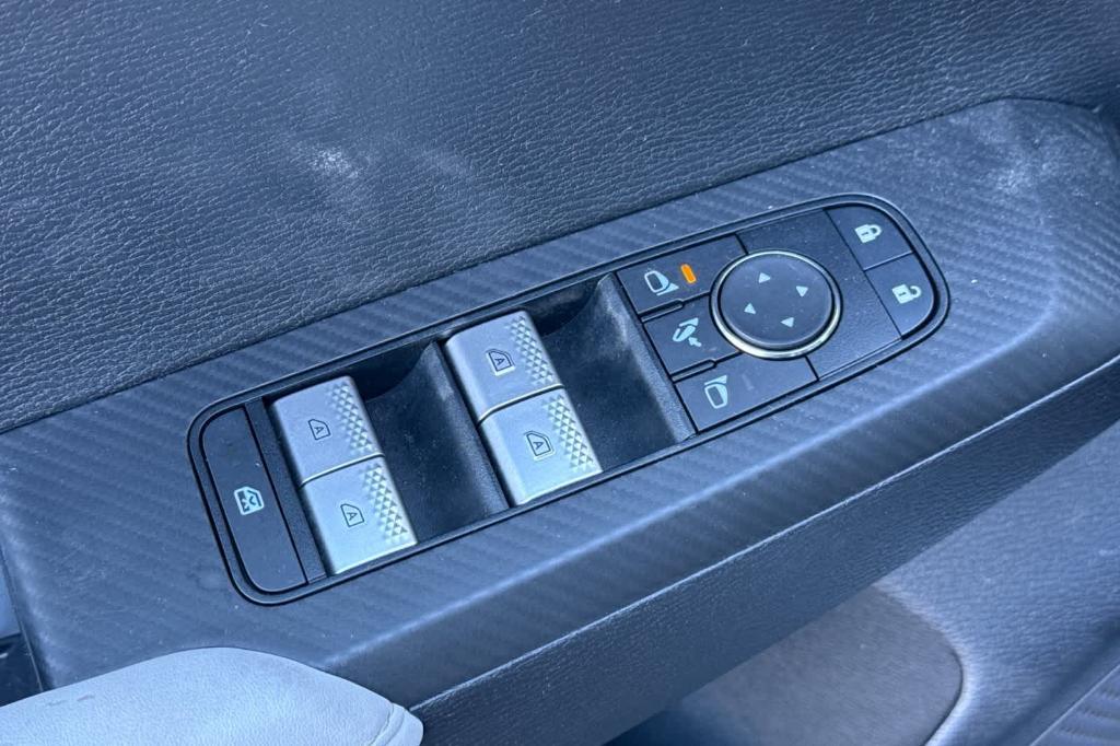 used 2025 Mitsubishi Outlander car, priced at $27,747