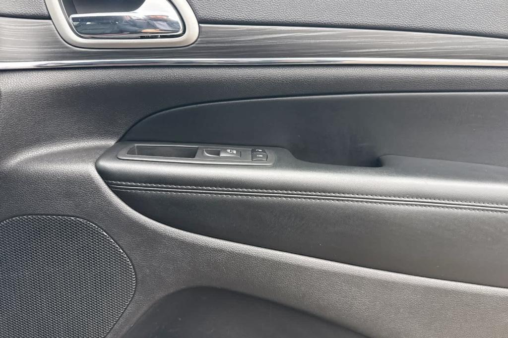 used 2019 Jeep Grand Cherokee car, priced at $18,777