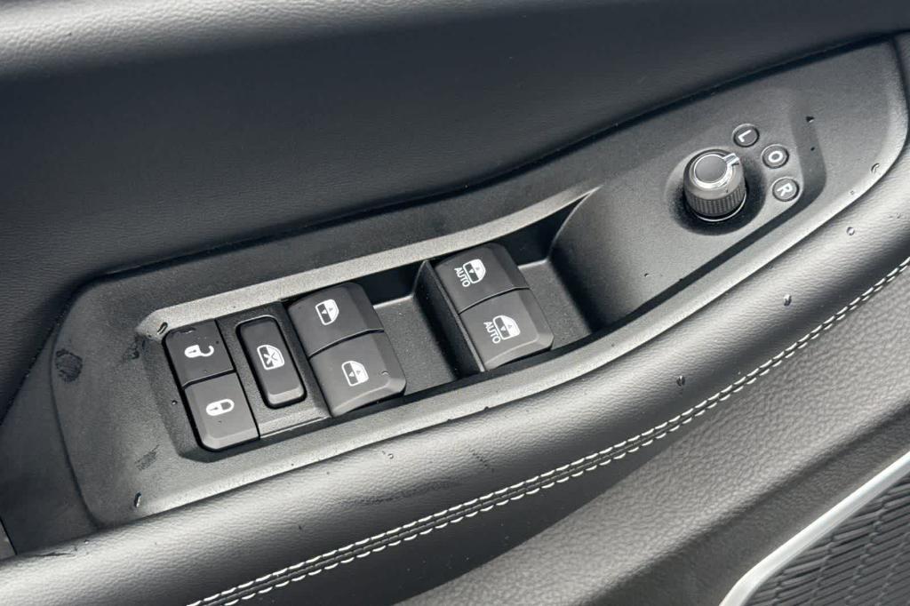 new 2026 Jeep Grand Cherokee car, priced at $46,497