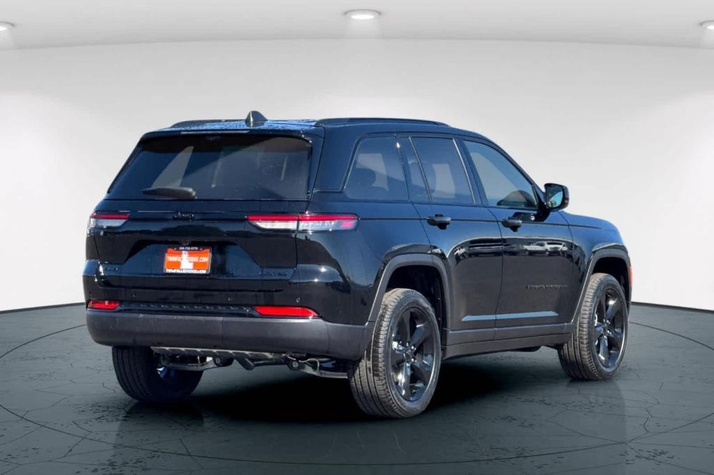 new 2025 Jeep Grand Cherokee car, priced at $46,655