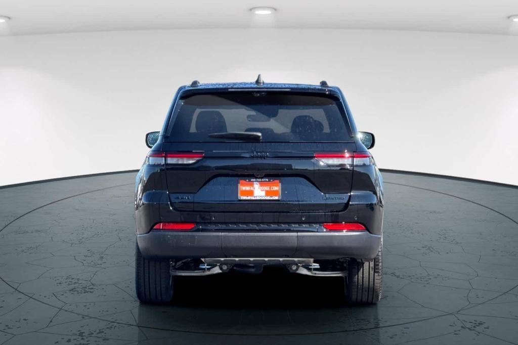 new 2025 Jeep Grand Cherokee car, priced at $46,655