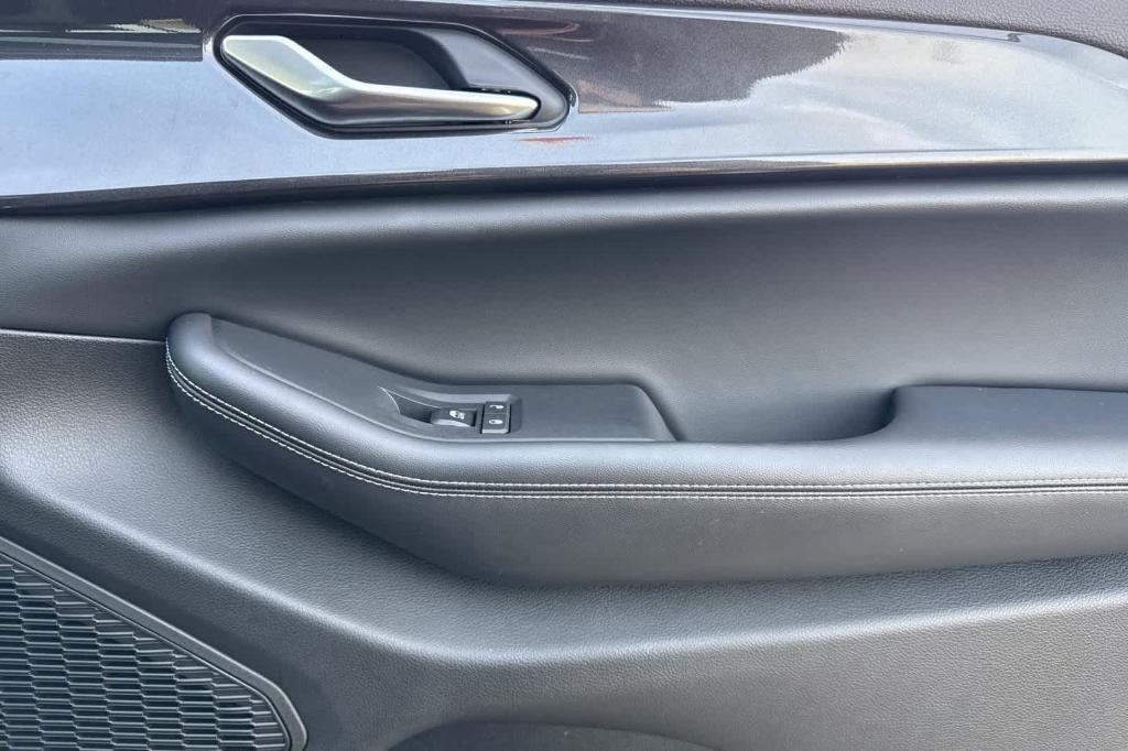 used 2023 Jeep Grand Cherokee car, priced at $31,497