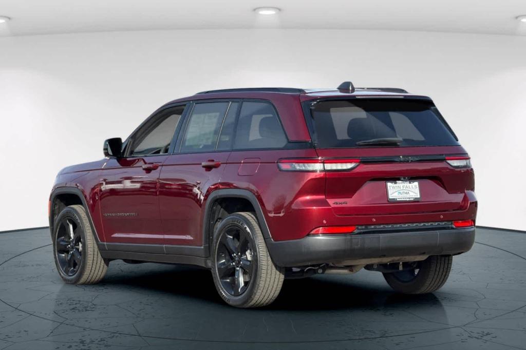 used 2023 Jeep Grand Cherokee car, priced at $31,497