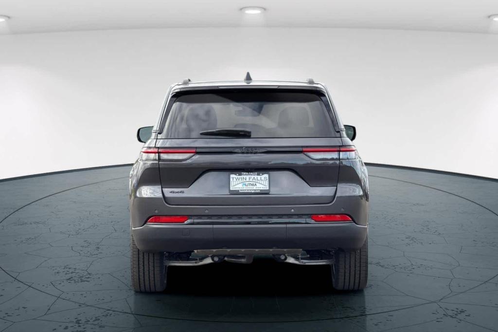 new 2025 Jeep Grand Cherokee car, priced at $39,620