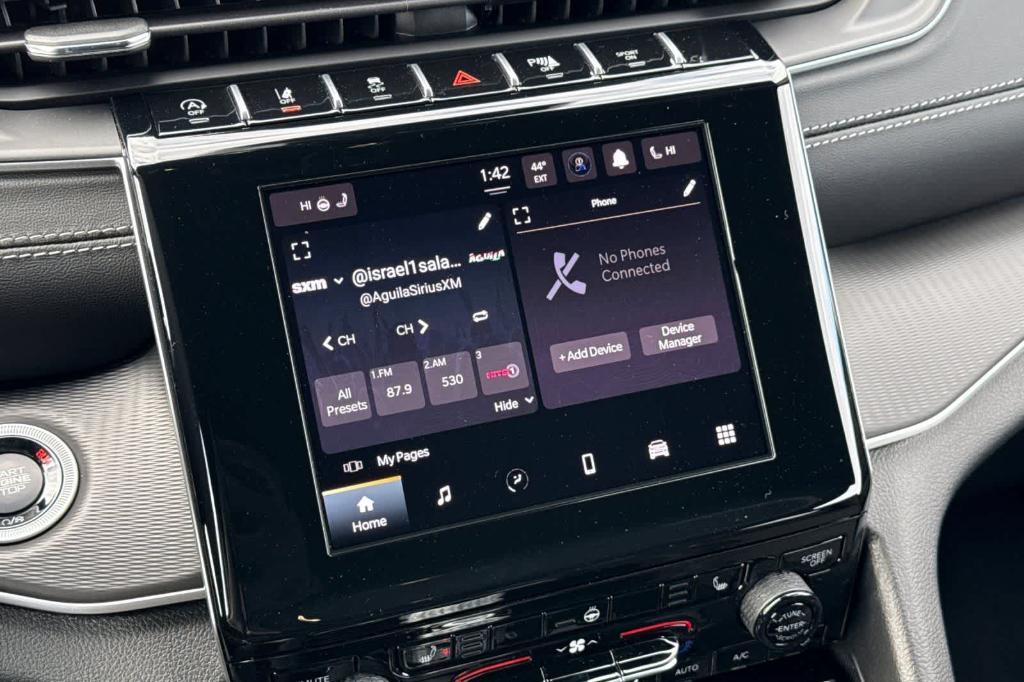 new 2025 Jeep Grand Cherokee car, priced at $37,620