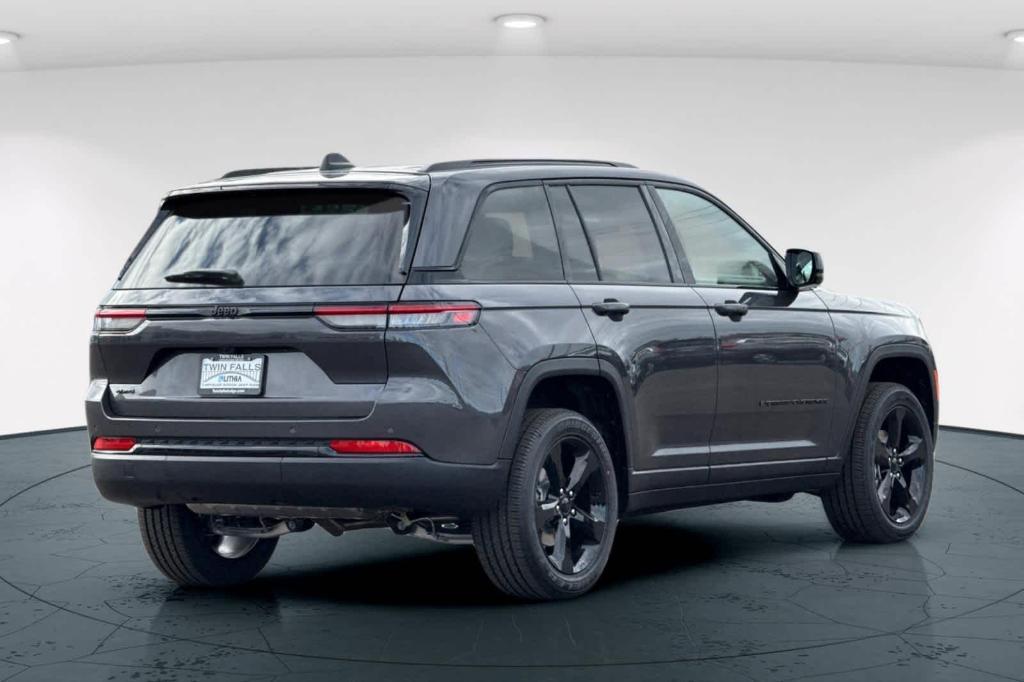 new 2025 Jeep Grand Cherokee car, priced at $39,620