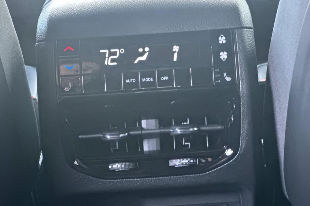 new 2026 Jeep Grand Cherokee L car, priced at $48,497