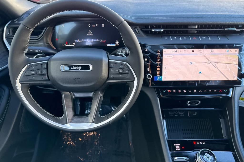 new 2026 Jeep Grand Cherokee car, priced at $47,997