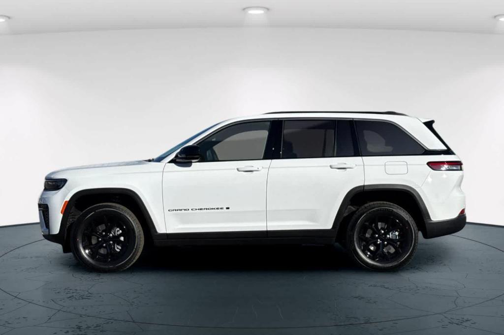 new 2026 Jeep Grand Cherokee car, priced at $44,497