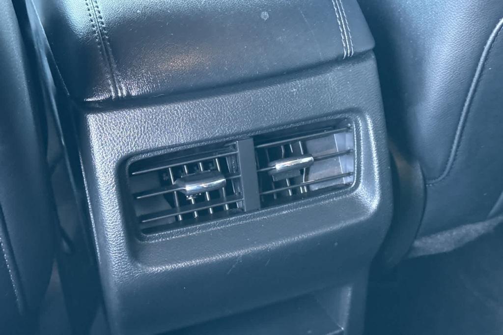 used 2022 Ford Edge car, priced at $18,997