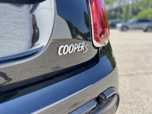 used 2023 MINI Hardtop car, priced at $23,400