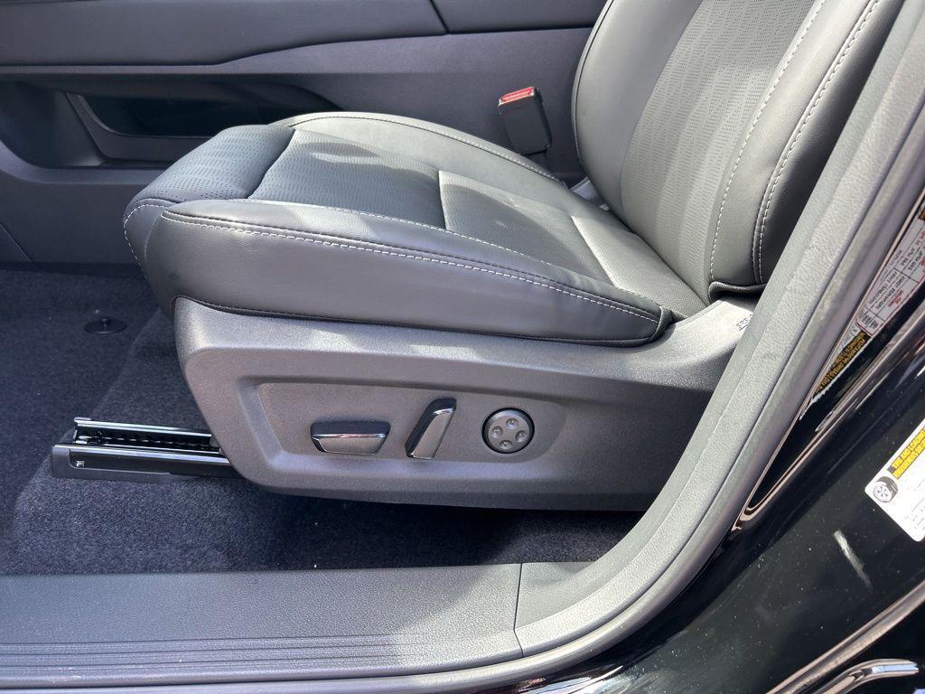 new 2026 Nissan Murano car, priced at $43,687