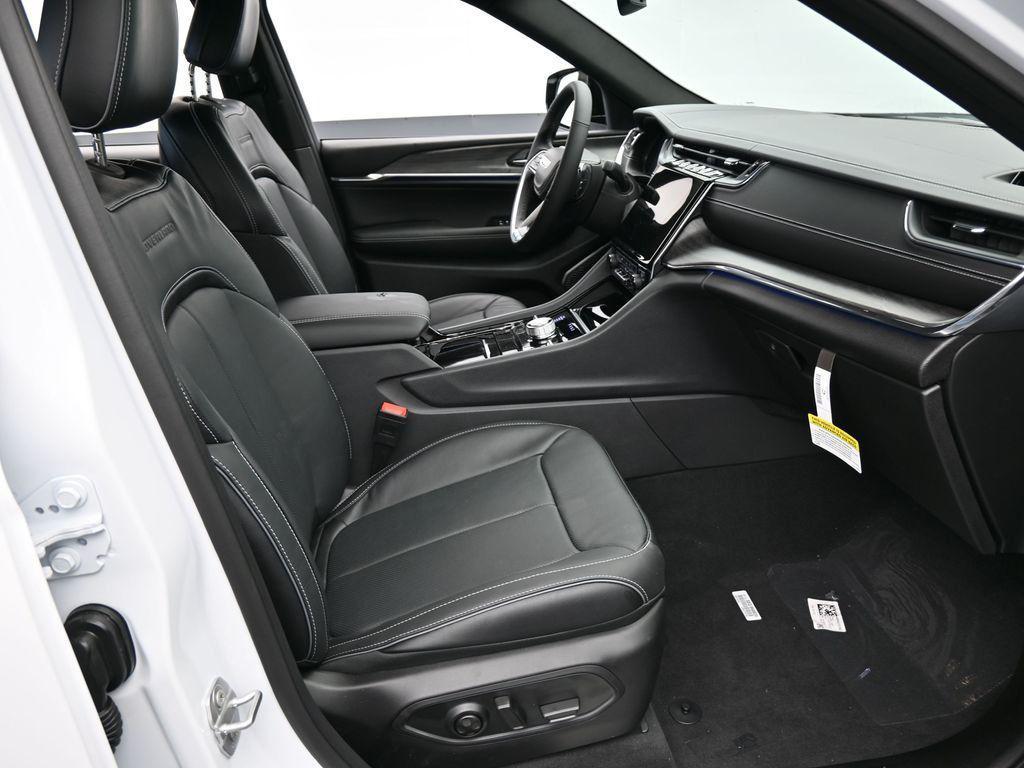 used 2024 Jeep Grand Cherokee car, priced at $48,998