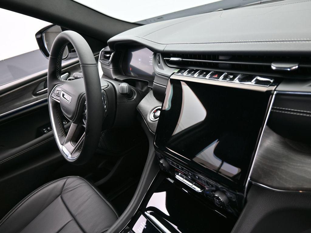 used 2024 Jeep Grand Cherokee car, priced at $48,998