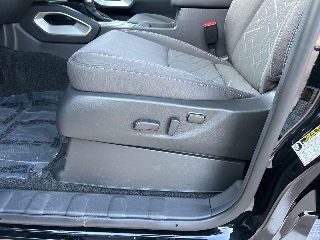 new 2026 Nissan Frontier car, priced at $38,035