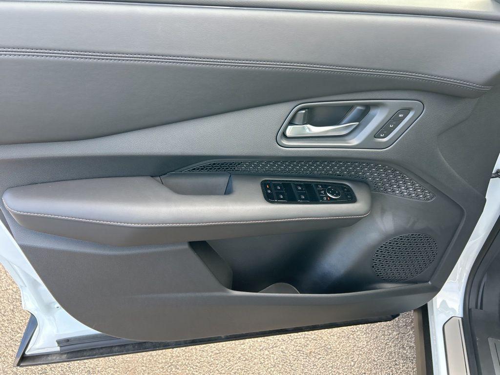 new 2024 Nissan ARIYA car, priced at $34,951