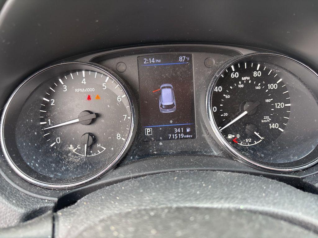 used 2020 Nissan Rogue car, priced at $13,998