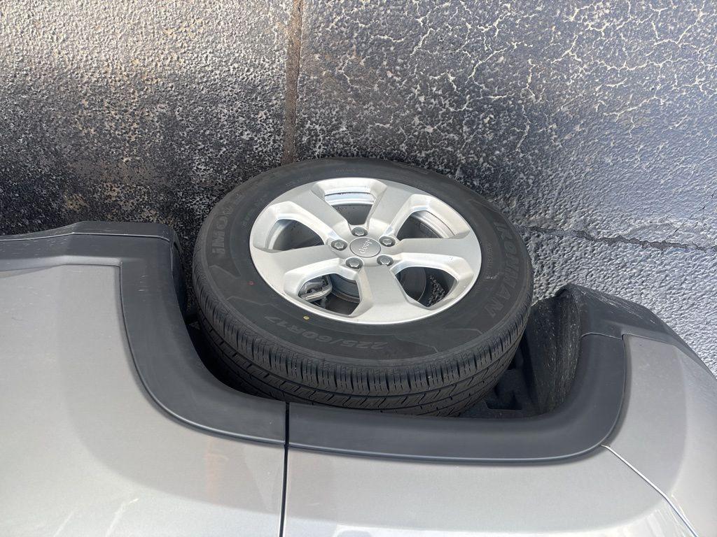 used 2022 Jeep Compass car, priced at $15,498