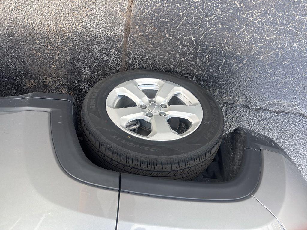 used 2022 Jeep Compass car, priced at $15,498