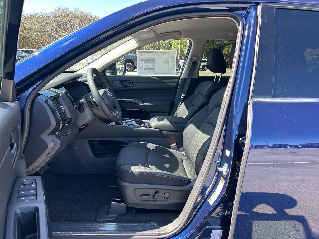 new 2026 Nissan Pathfinder car, priced at $37,812