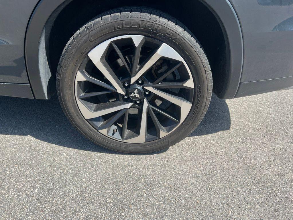 used 2024 Mitsubishi Outlander car, priced at $21,766
