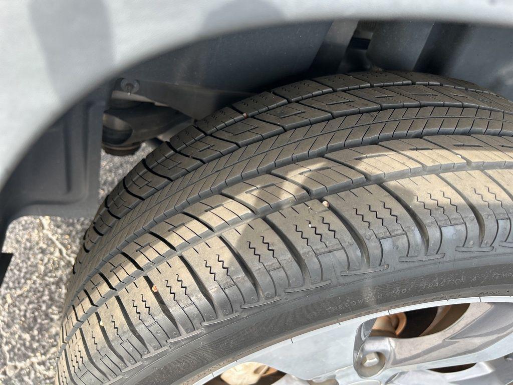 used 2019 Jeep Cherokee car, priced at $16,998