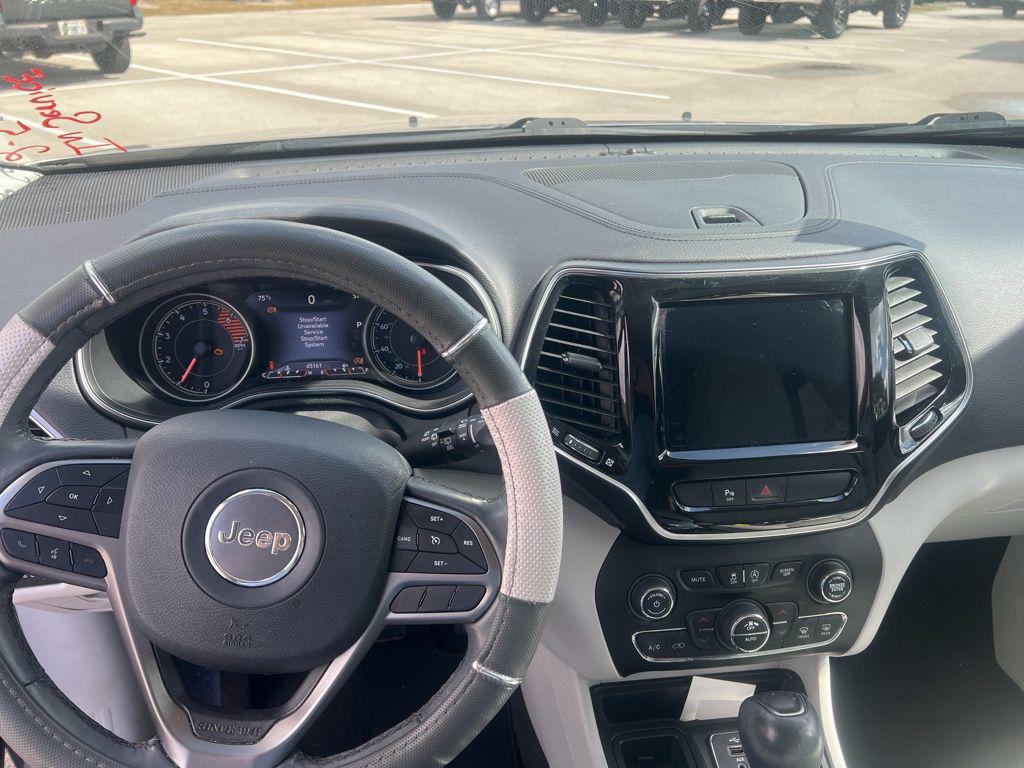used 2019 Jeep Cherokee car, priced at $16,998