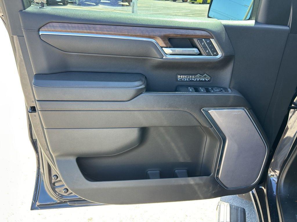 used 2023 Chevrolet Silverado 1500 car, priced at $51,888