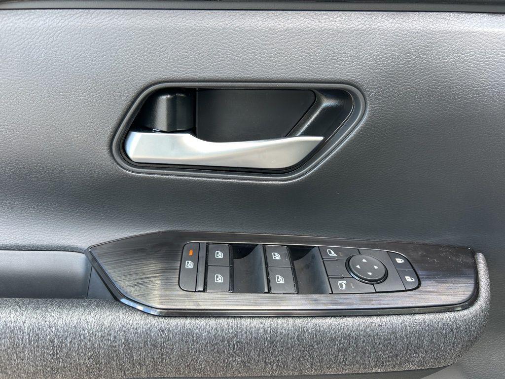 new 2026 Nissan Kicks car, priced at $25,298