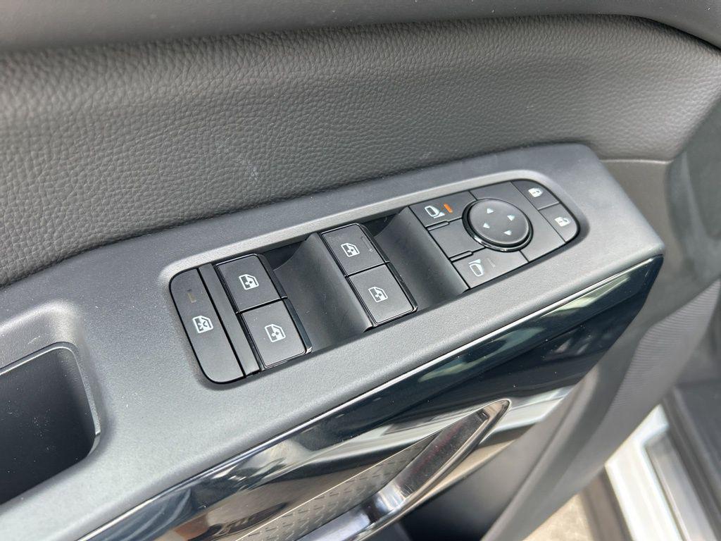 new 2026 Nissan Pathfinder car, priced at $38,166